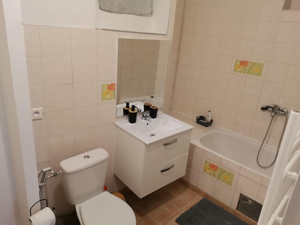 Le Belfort 1 Studio Lumineux Quartier Historique Les Halles Narbonne Ngoại thất bức ảnh